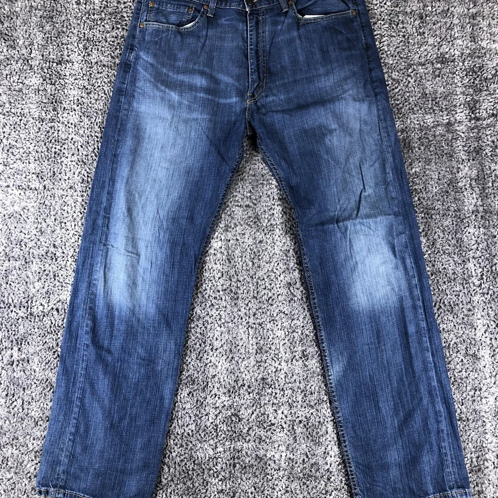 Levis 505 Jeans Mens 38x34 Blue Regular Fit Straight Leg Denim Med Wash Casual